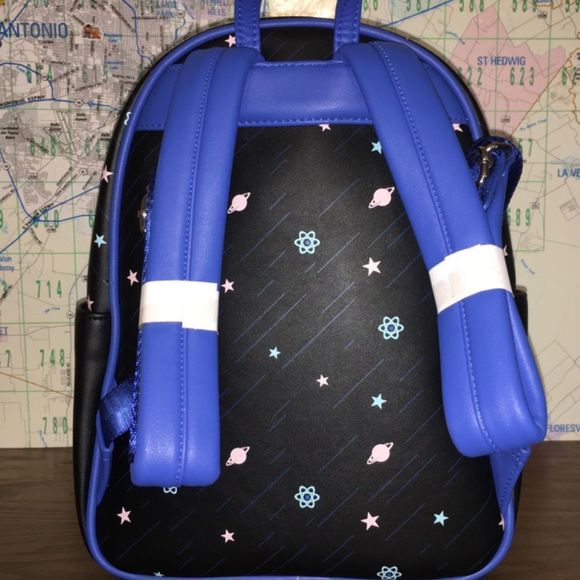 Loungefly walle mini backpack main image 4